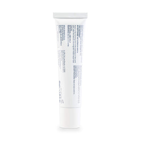 Rilastil gel-cream texture close-up displaying lightweight smooth gel, highlights quick absorption benefit