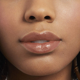 Rimmel Provocalips texture detail highlighting smooth, flexible shine