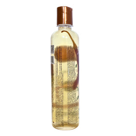 Ritual Botanico shampoo foam texture showing gentle cleansing action