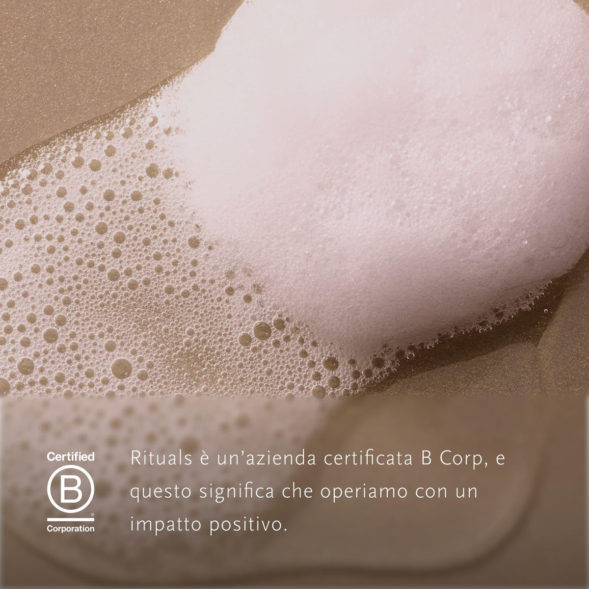 RITUALS label close-up displaying ingredients and soothing formulation benefit
