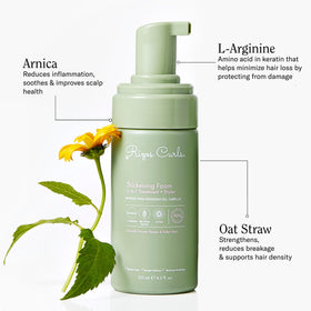 Rizos Curls foam dispensed texture illustrating lightweight hold benefit