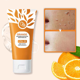 RnemiTe-amo gel on hand demonstrating easy application and hydration