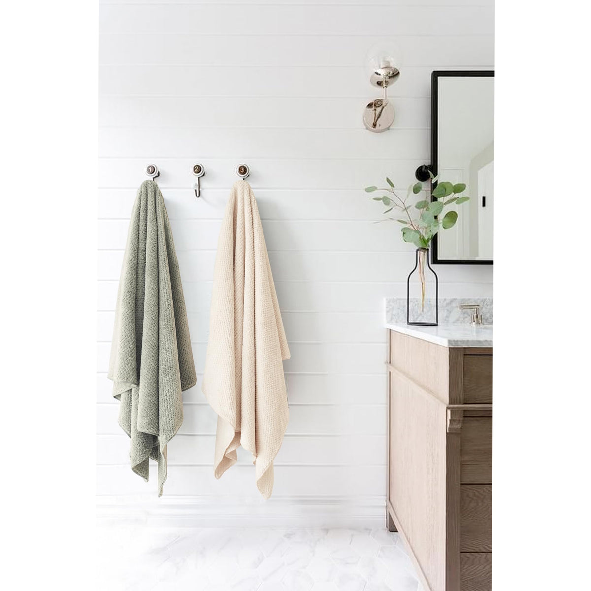 ROLSHOL flat-laid green and clay towels displaying color options and drape