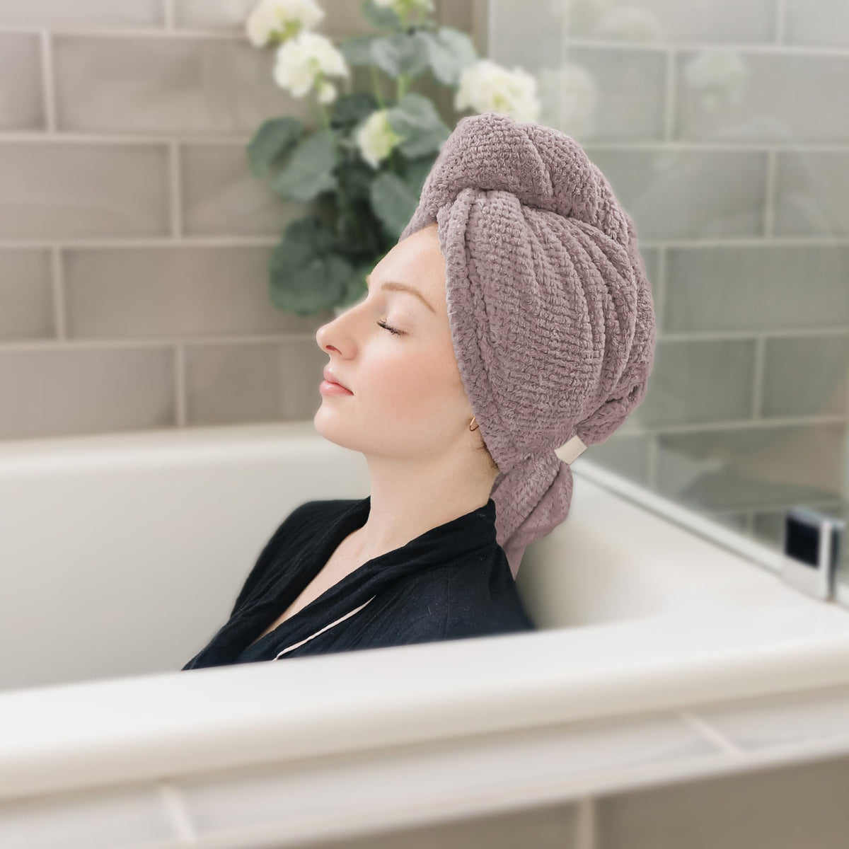 ROLSHOL towel absorbing water droplets to show superior absorbency benefit