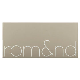 rom&nd palette close-up of pan texture highlighting blendable formulas benefit: smooth application
