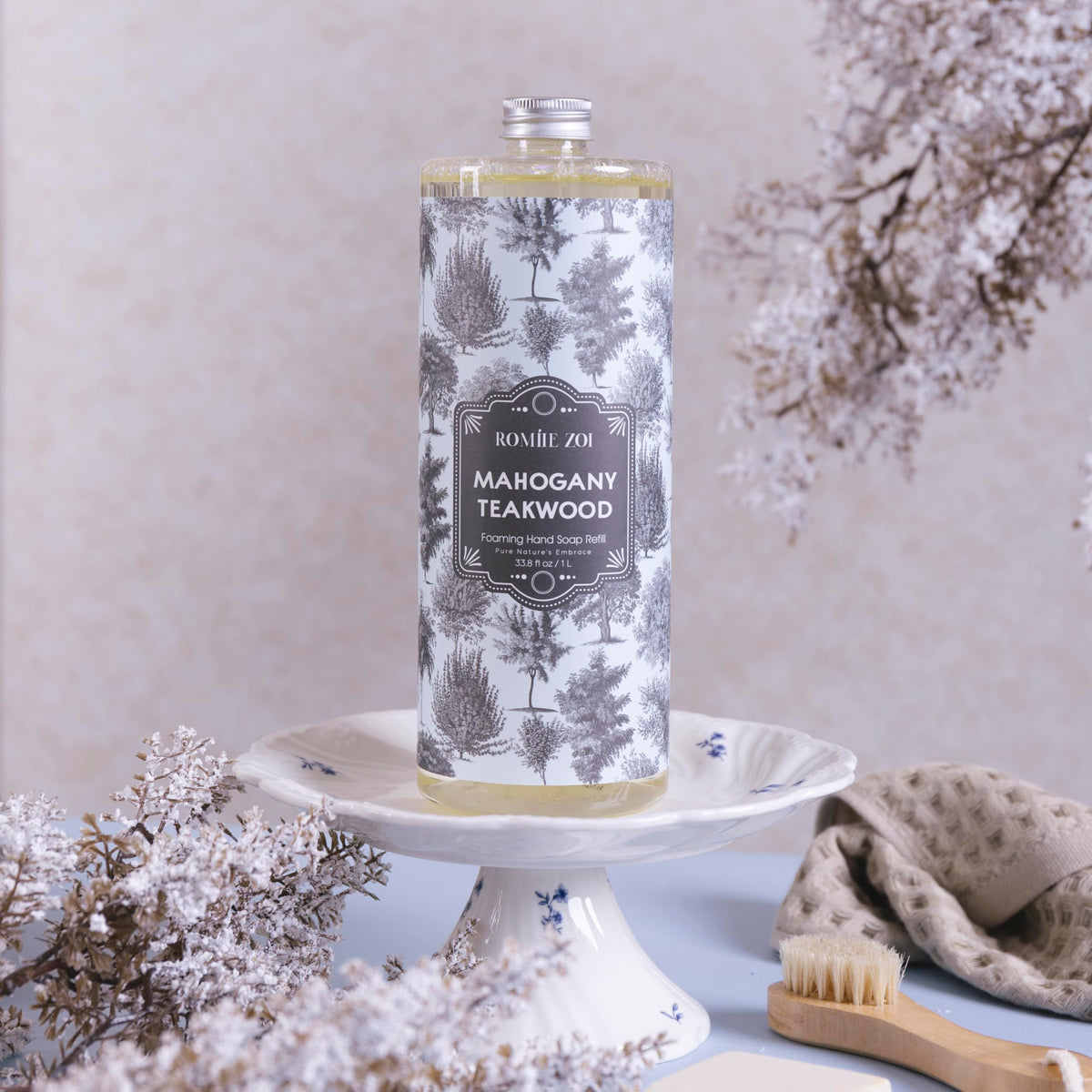 ROMIIE ZOI bathroom lifestyle display showing soothing scent and moisturizing feel