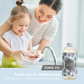ROMIIE ZOI creamy lather texture demonstrating gentle moisturizing benefit
