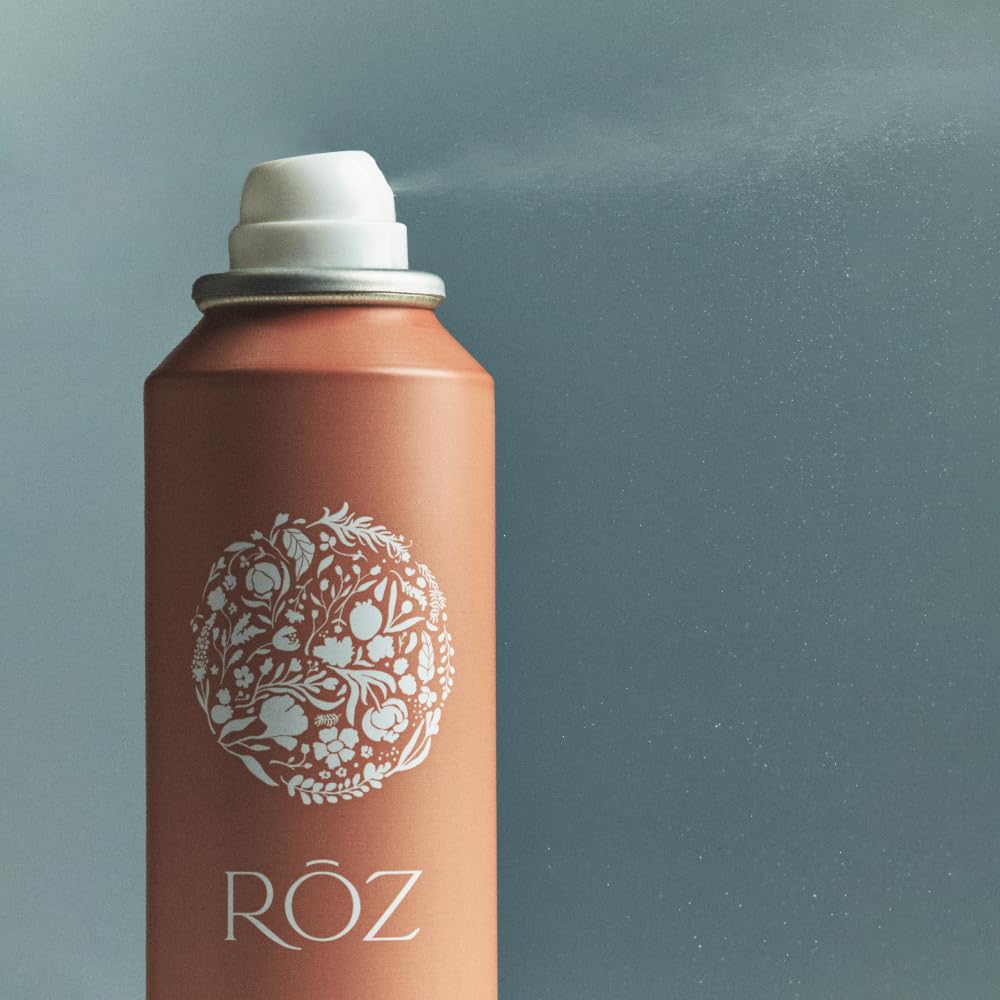 RŌZ close-up of aerosol nozzle highlighting clean, even mist delivery