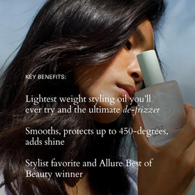 RŌZ oil applied on hands to show quick absorption and non-greasy finish