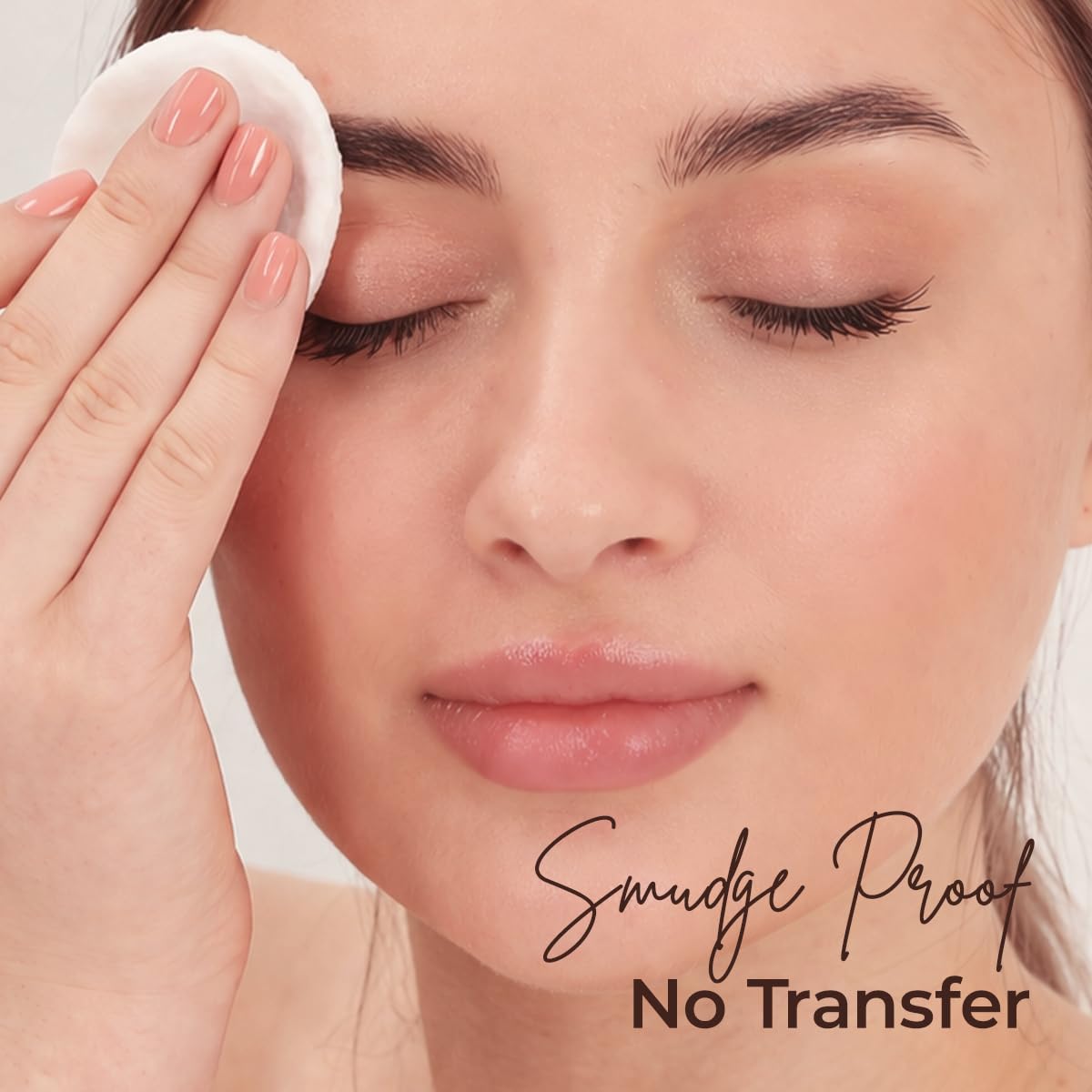 SACE LADY cream texture swatch showing smooth blendable formula for natural finish benefit