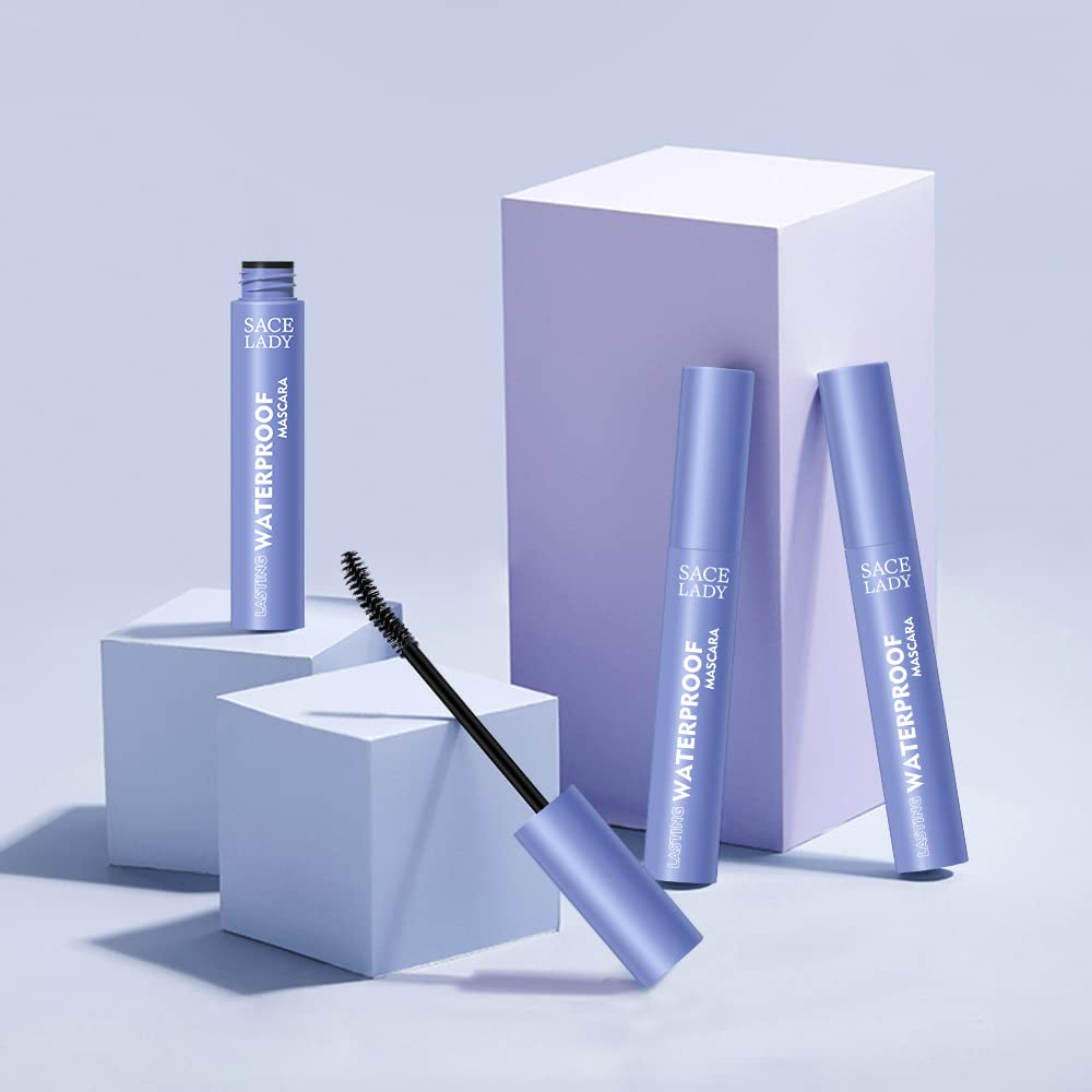 SACE LADY applied in lifestyle portrait for natural enhanced eyes