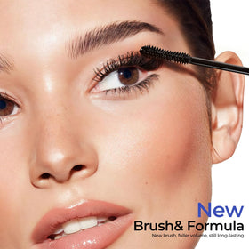 SACE LADY wand and brush detail for precise application and separation