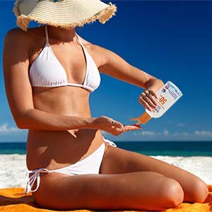 SAFE SEA lotion texture closeup demonstrating smooth, fast-absorbing finish