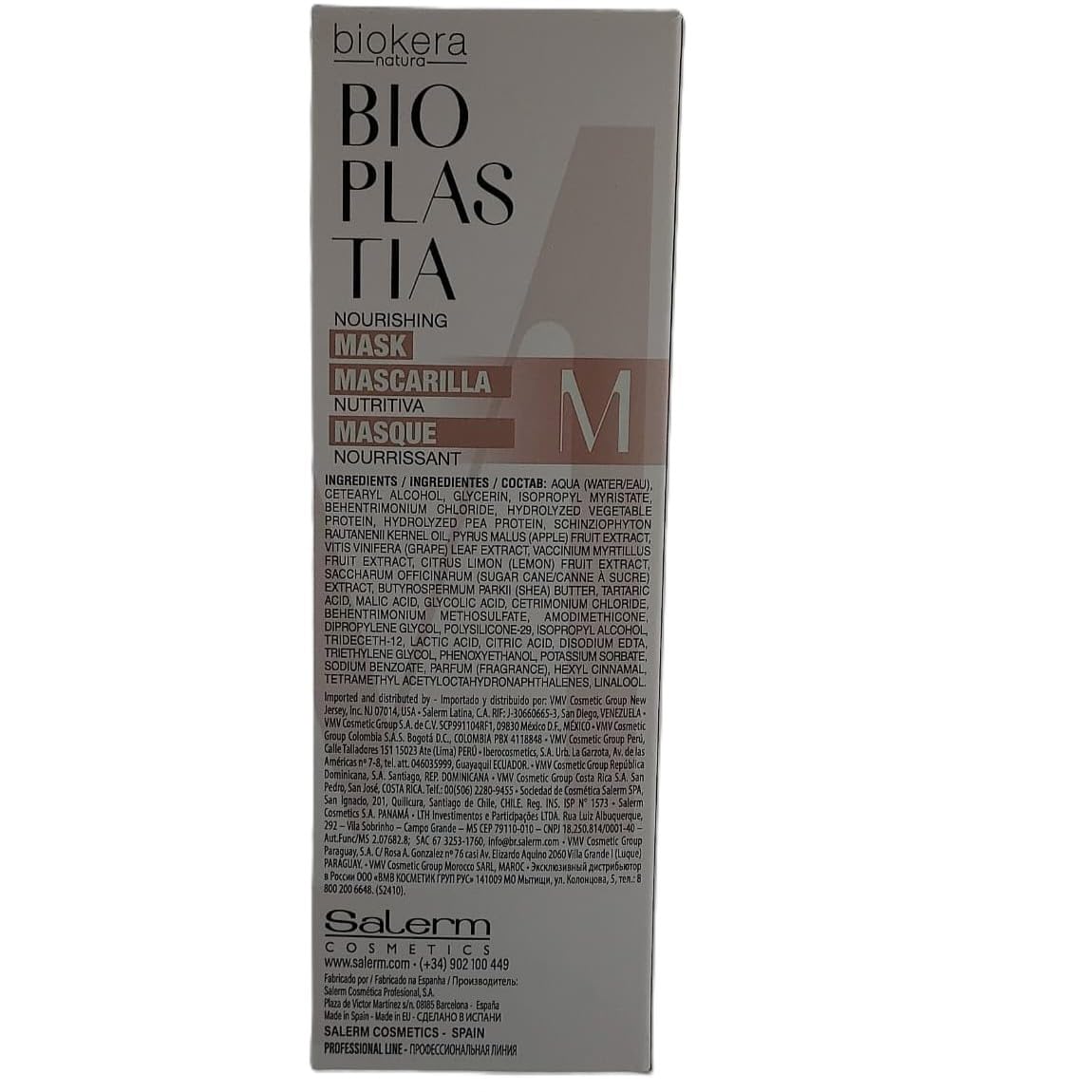 SALERM in-use applying mask to damp hair for restored strength and shine