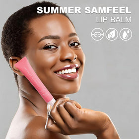 Samfeel lifestyle shot in a purse with summer outfit showing on-the-go hydration