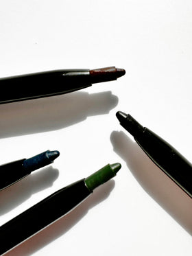 Sandstone Scandinavia lifestyle model wearing green liner showing vibrant, wearable color