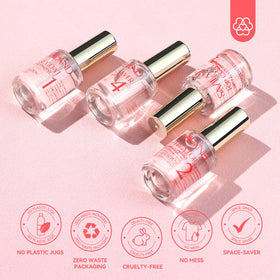 SAVILAND close-up of base and top 15ml bottles for precise application