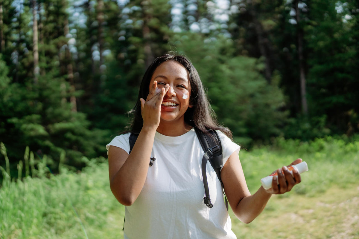 Sawyer product label close-up highlighting fragrance-free ingredient benefits