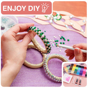 SCENIXE rhinestones applied on a manicure demonstrating fine decorative effect