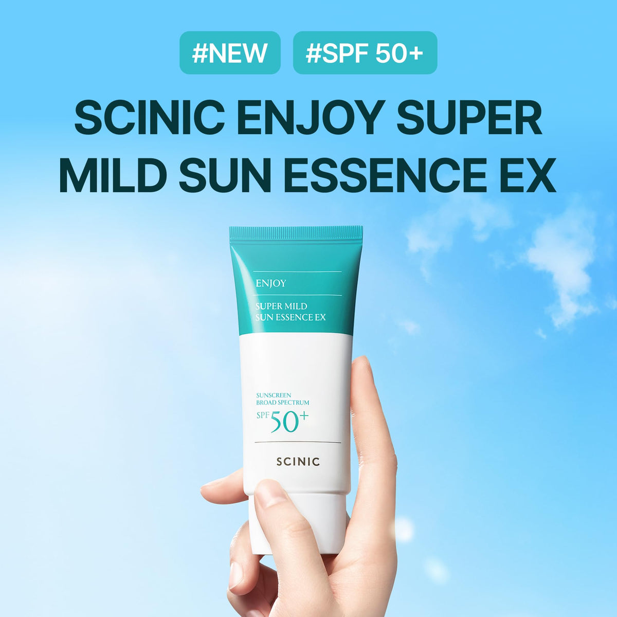 SCINIC close-up texture of hydrating essence demonstrating lightweight absorption