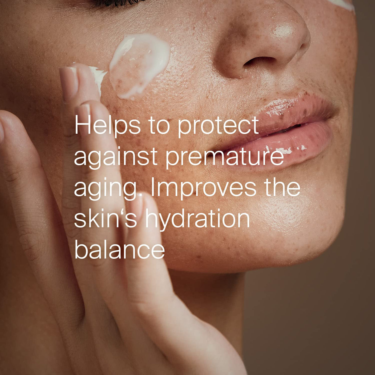 SEBAMED dispensed onto hand demonstrating lightweight application benefit
