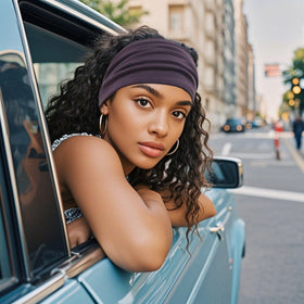 Sefiinh headband in beach setting demonstrating casual all-season use