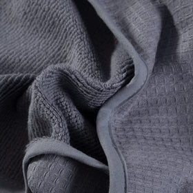 SELARUS loop closure detail demonstrating secure hold for thick hair