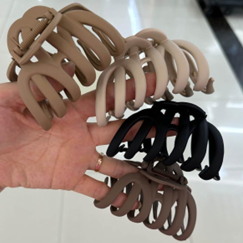 Seneeel retail packaging of four clips benefit: ready gift set