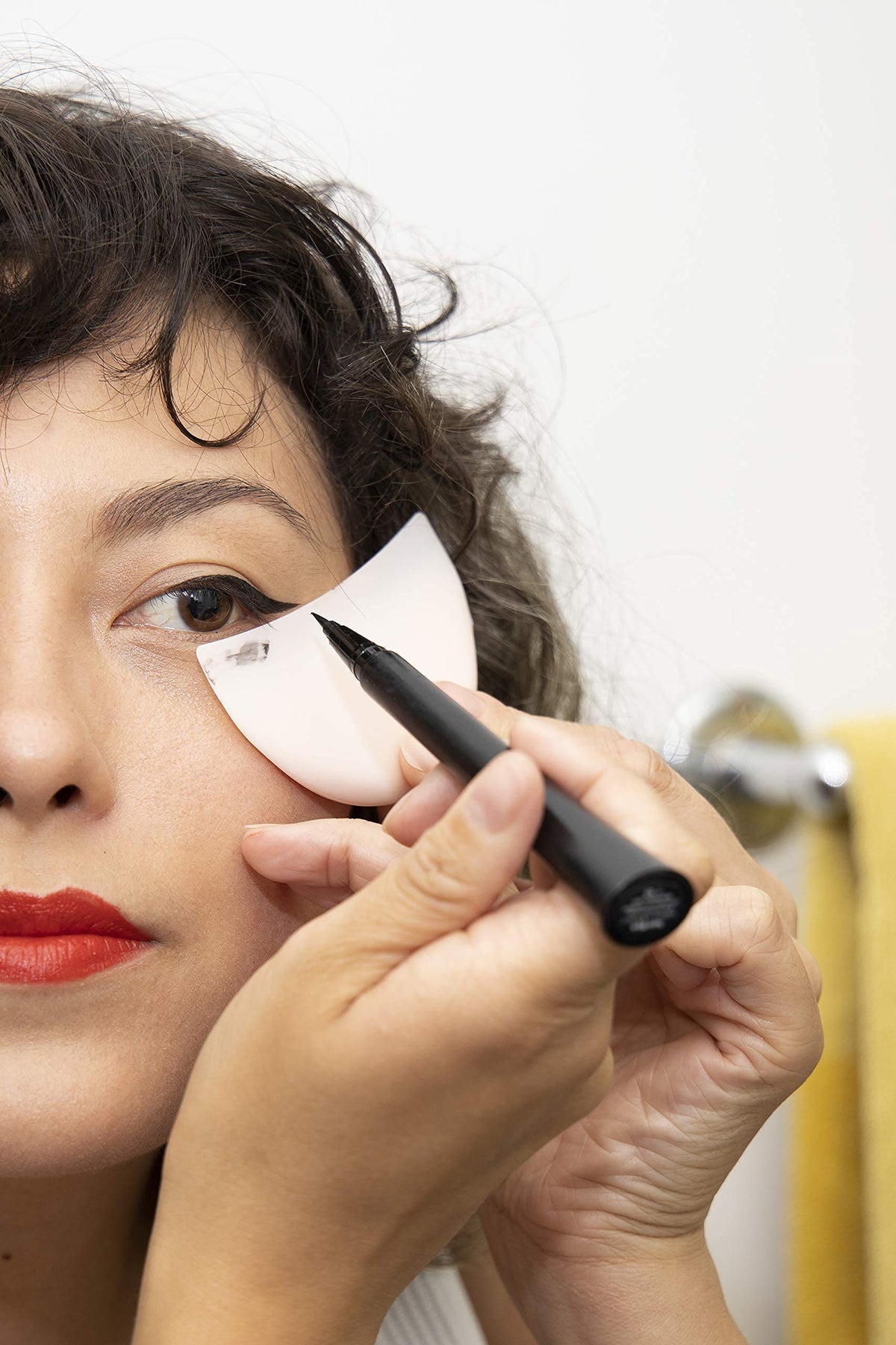 ShadowMoon catching eyeshadow fallout to protect skin and reduce cleanup