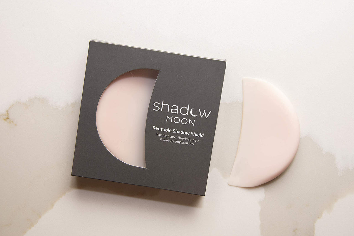 ShadowMoon in use with winged liner demonstrating sharper, symmetrical edges