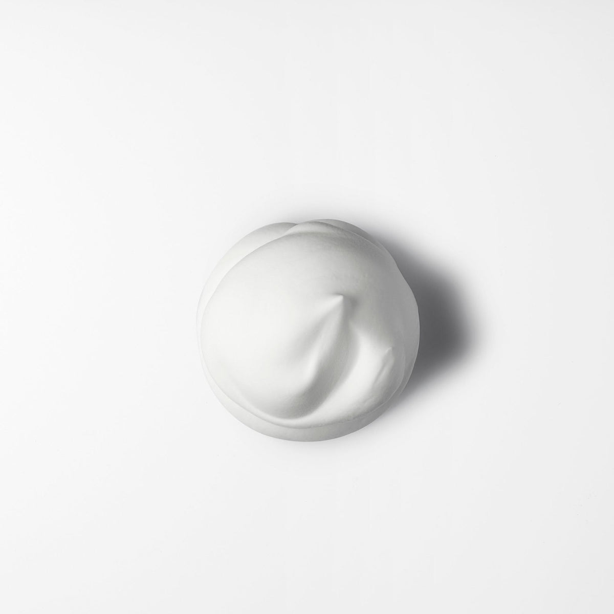 shu uemura art of hair close-up foam texture demonstrating lightweight airy mousse benefit