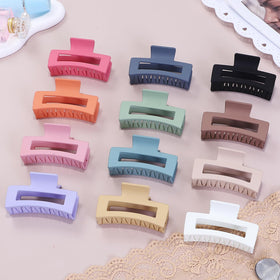 Sisiaipu color arrangement flatlay displaying all twelve shades for styling variety
