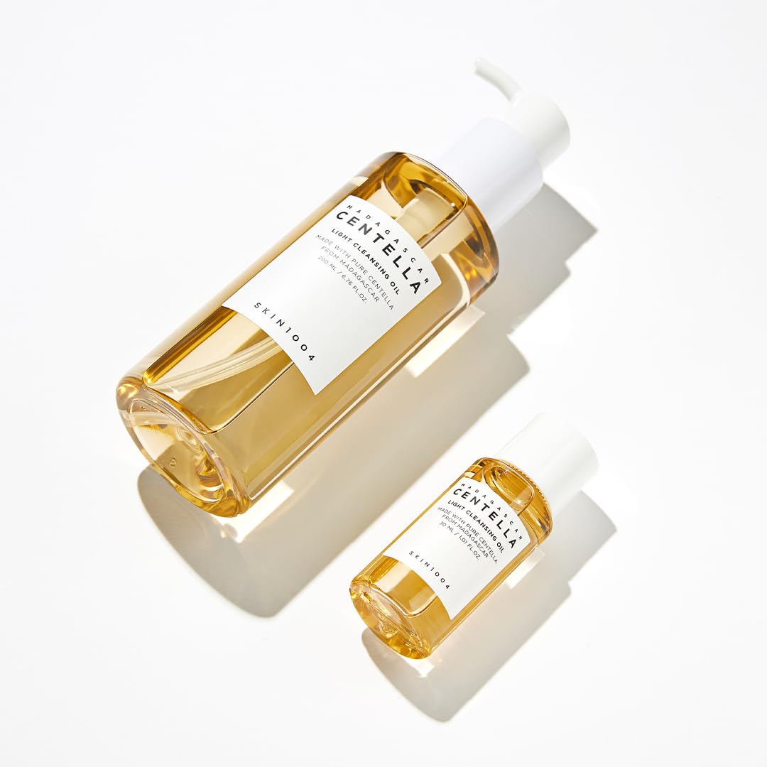 SKIN1004 ampoule foam pump closeup showing gentle lather and lightweight cleansing