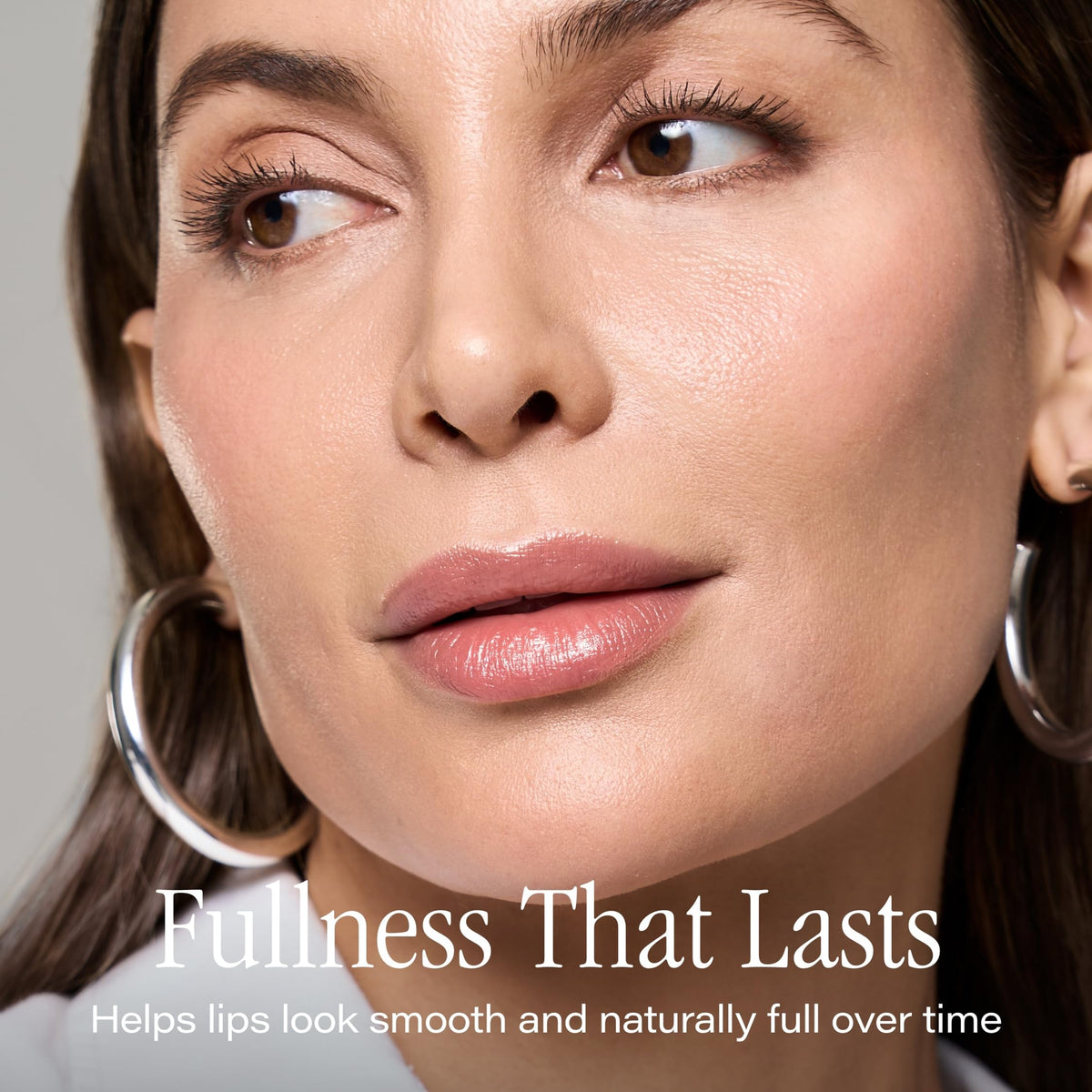 SKINN Lip6X applicator detail highlighting precise tip for controlled serum application