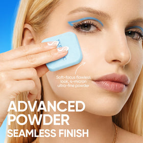 SKINTIFIC applying powder with sponge for full, matte coverage