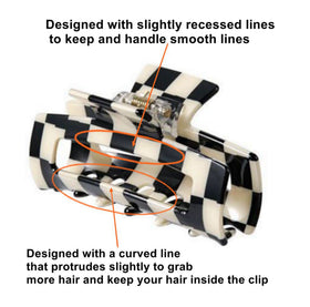 SL Sursarbelor packaging and contents showing four clips neatly arranged