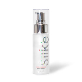 Sleek'e Silk'e pump close-up demonstrating easy controlled dispensing