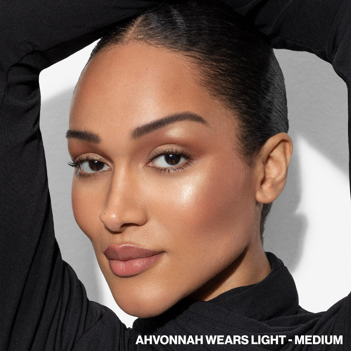 Arm swatches of Smashbox palette showing shade range and blendable payoff