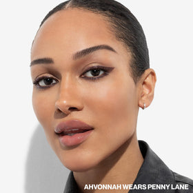 Smashbox self-sharpen cap detail demonstrating no-sharpen mechanism benefit
