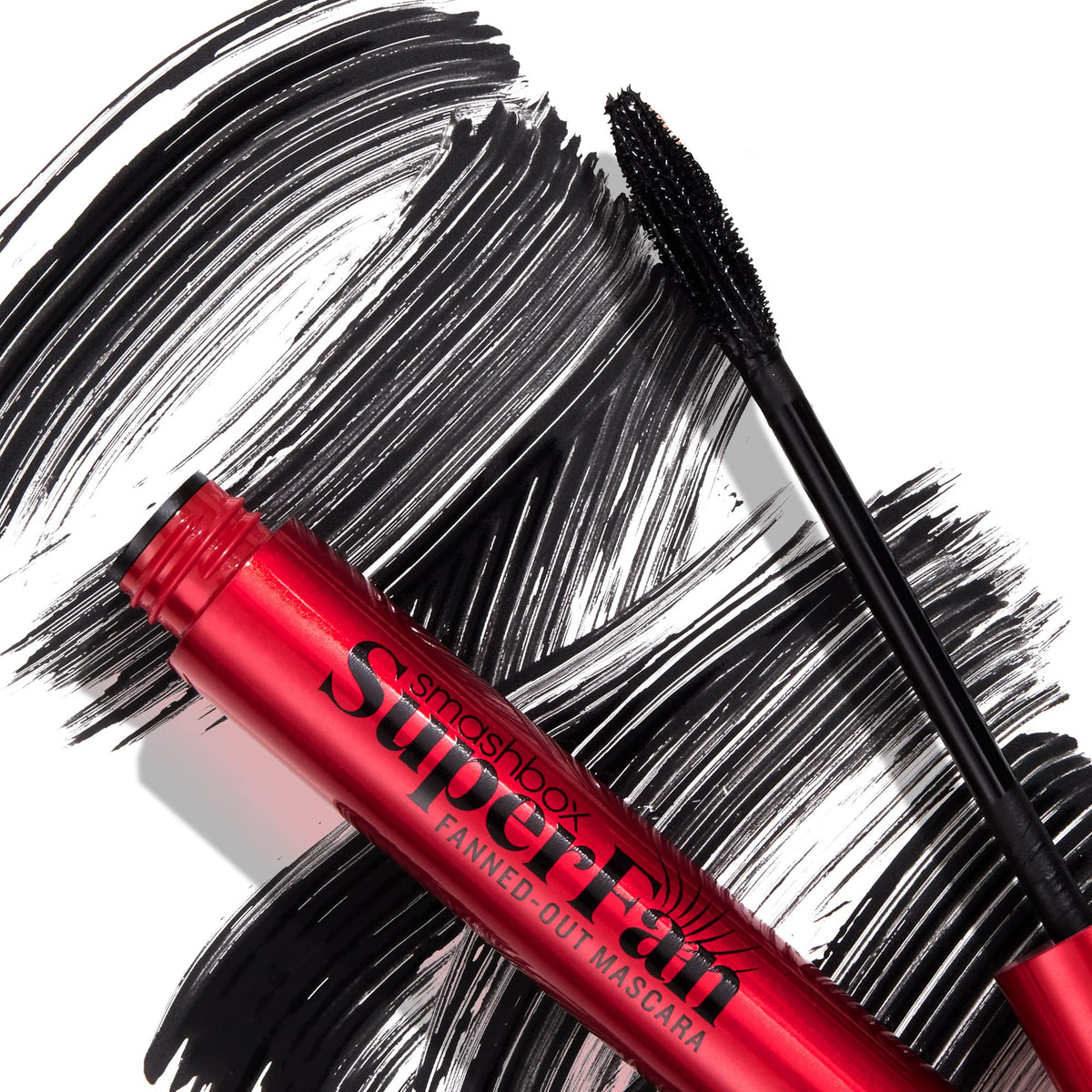 Smashbox Super Fan before and after lashes comparison illustrating length and fanned volume