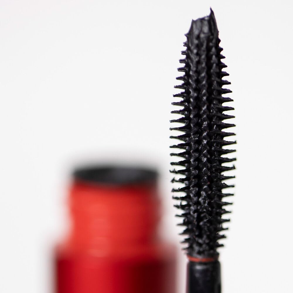 Smashbox Super Fan black formula swipe on skin showing pigment payoff and smooth texture