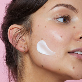 Soap & Glory milky texture close-up illustrating gentle hydration