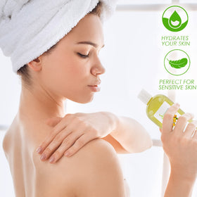 Soapeauty argan oil texture pouring from bottle showing smooth hydration