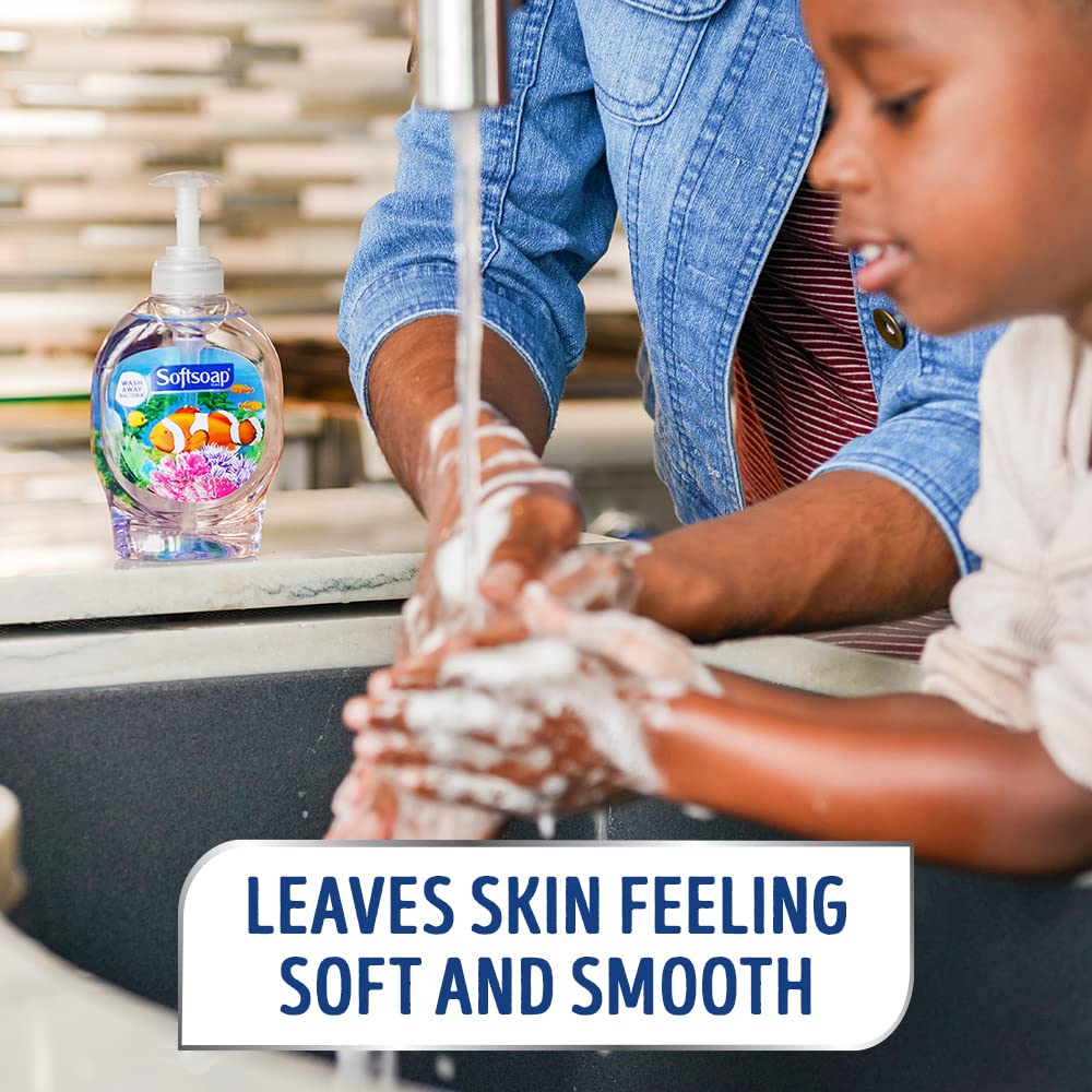 Softsoap aquarium texture lather on hands showing rich foam and gentle cleanse