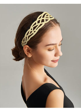 Springtime headband worn by model for daytime casual styling benefit