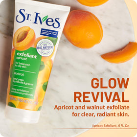 St. Ives close-up scrub texture showing gentle natural exfoliation