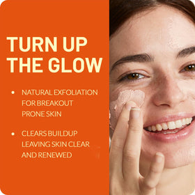 St. Ives product label close-up highlighting salicylic acid and natural exfoliant benefits