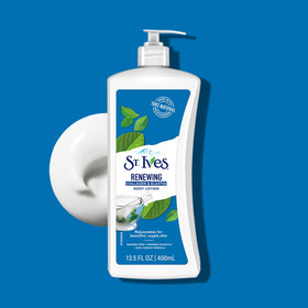 St. Ives texture close-up illustrating creamy absorbent finish