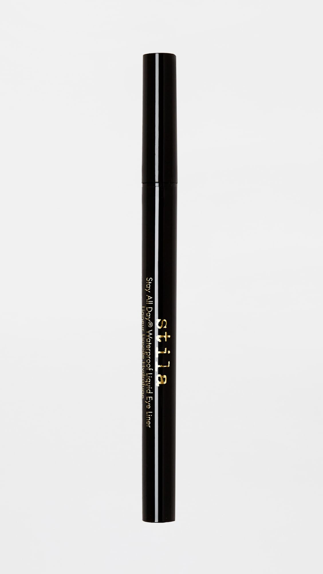 stila application demonstration creating a sharp wing for defined eyes