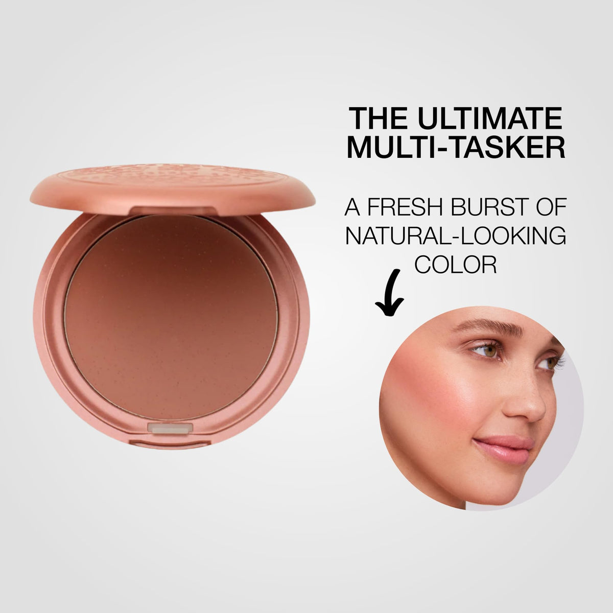 stila lip application with brush demonstrating precise color and even coverage